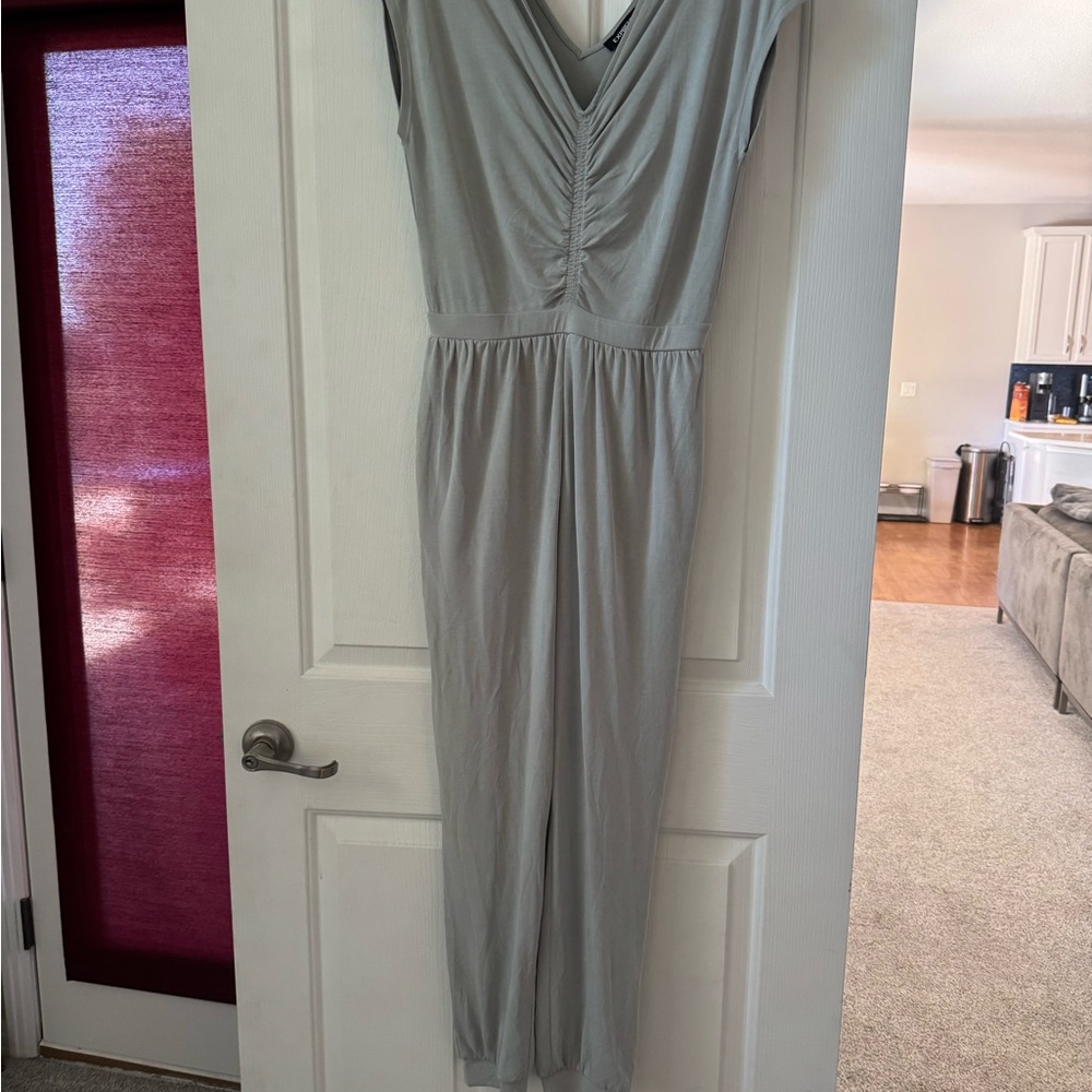 Express Light Gray Sleeveless Top